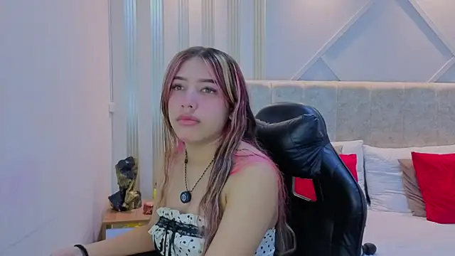 nami sweet  online show from November 11, 2025, 11:54 am