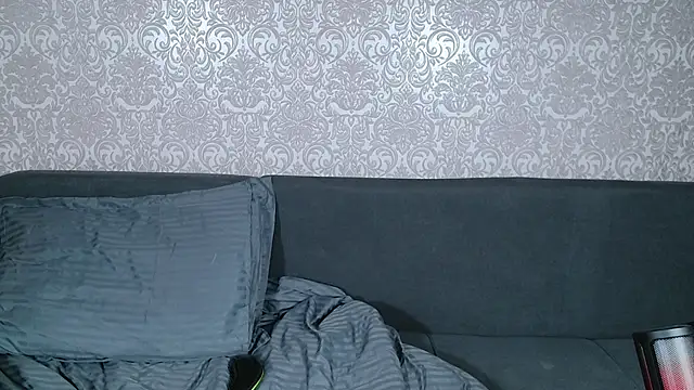 kari meow online show from November 26, 2025, 9:21 am