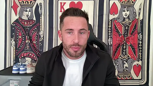 brettmycles28 online show from November 5, 2025, 3:56 pm