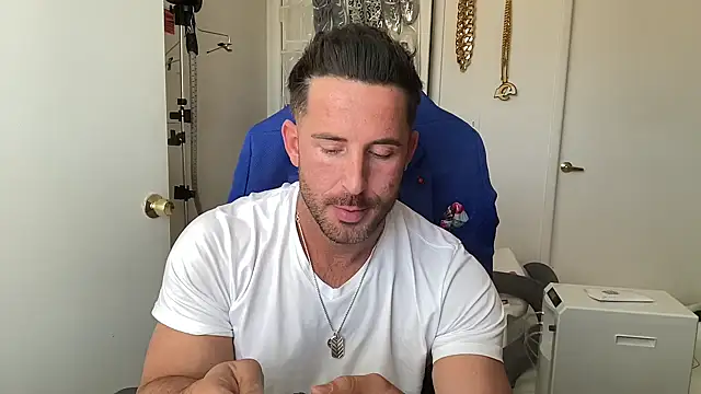 brettmycles28 online show from June 29, 2026, 6:30 pm