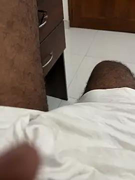 bigDick 000610 online show from April 15, 2026, 8:09 pm