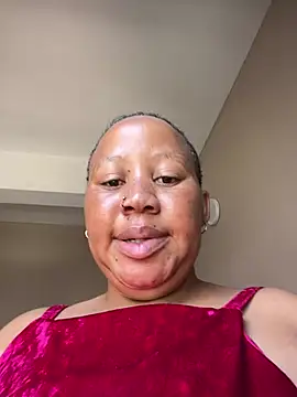 Snapshot of Yellowriider chatting on February 7, 2026, 11:14 am Yellowriider online show from February 7, 2026, 11:14 am