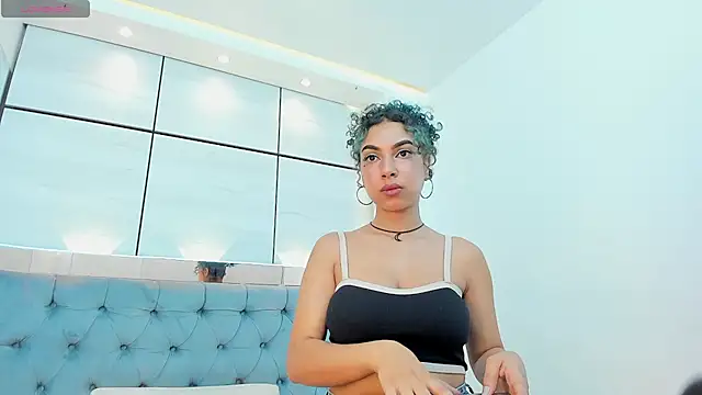 lis rous online show from November 7, 2025, 3:28 am