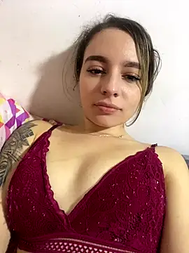 karla-thomsom10 online show from December 18, 2025, 6:47 pm