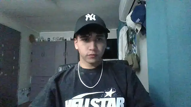 angxhot online show from May 18, 2026, 10:59 pm