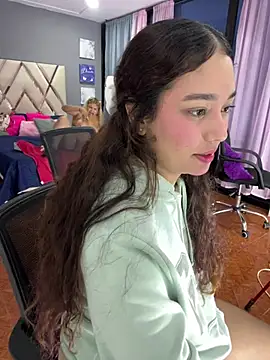 lana rousse01 online show from February 3, 2026, 12:31 am