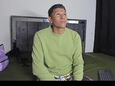 lindoshot sexlove online show from September 21, 2025, 3:30 am