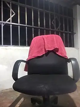 Snapshot of Bosssweet22cm chatting on November 10, 2025, 8:24 am Bosssweet22cm online show from November 10, 2025, 8:24 am