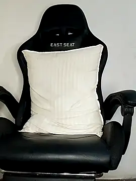 Snapshot of Bosssweet22cm chatting on February 14, 2026, 8:05 pm Bosssweet22cm online show from February 14, 2026, 8:05 pm