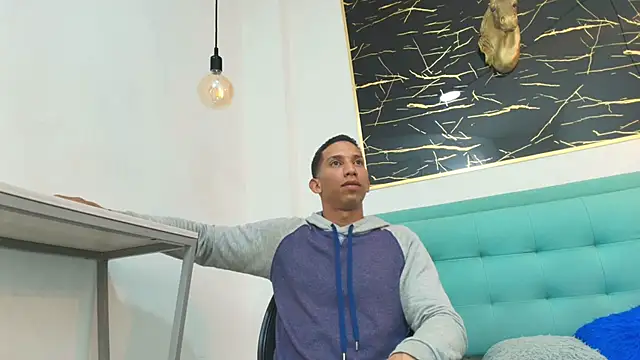 Jeanpaul47 online show from September 25, 2025, 4:05 am