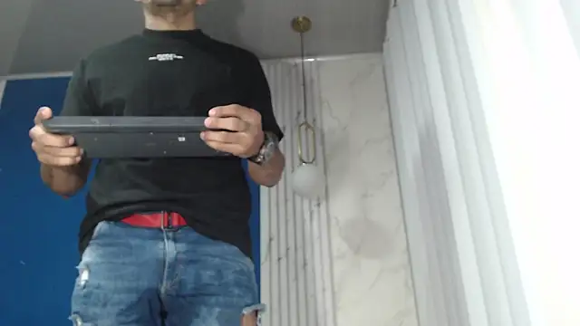 Morganandmegan online show from December 19, 2025, 11:39 am