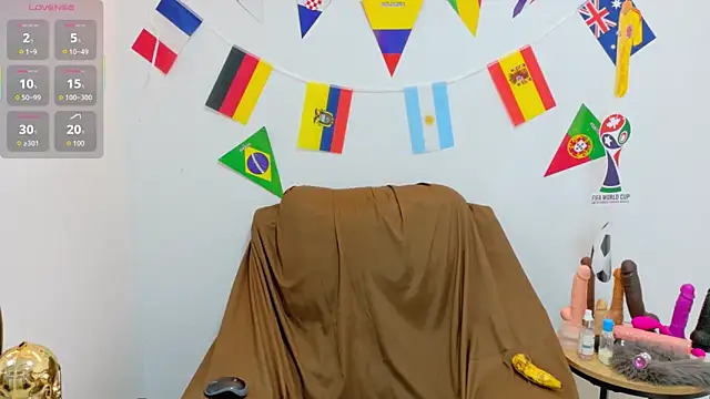 Snapshot of evvaa_moon69 chatting on June 18, 2026, 12:42 pm evvaa moon69 online show from June 18, 2026, 12:42 pm
