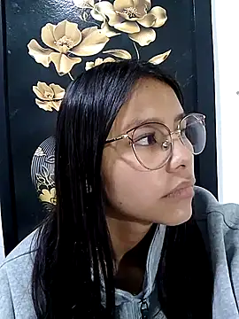 SofieLove 01 online show from December 17, 2025, 8:53 am