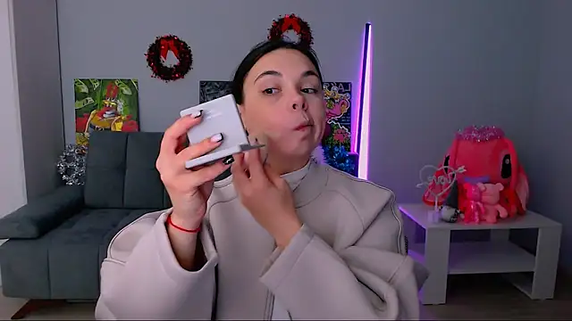 queenofthesense  online show from November 29, 2025, 2:42 pm