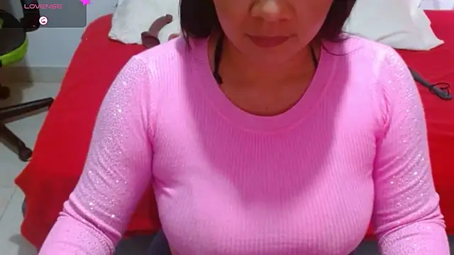 hiilarybrown online show from December 3, 2025, 7:56 pm