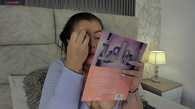 Snapshot of leilapons chatting on October 21, 2025, 7:58 pm leilapons online show from October 21, 2025, 7:58 pm