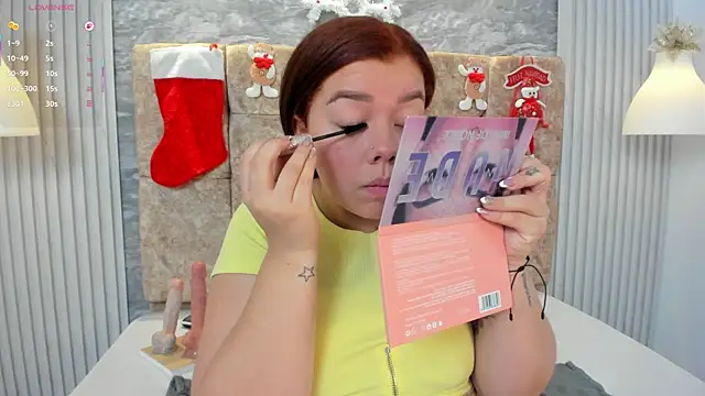 Snapshot of leilapons chatting on December 20, 2025, 5:31 pm leilapons online show from December 20, 2025, 5:31 pm