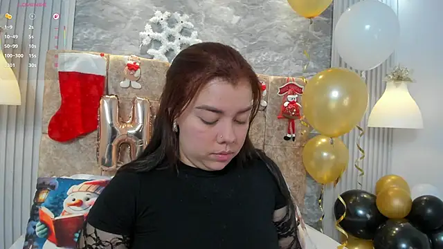 Snapshot of leilapons chatting on December 22, 2025, 8:39 pm leilapons online show from December 22, 2025, 8:39 pm