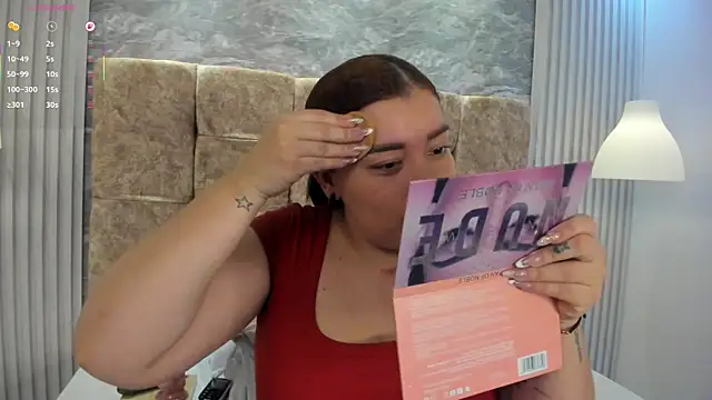 Snapshot of leilapons chatting on January 10, 2026, 5:58 pm leilapons online show from January 10, 2026, 5:58 pm