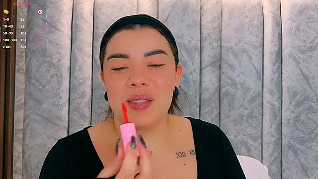 Snapshot of leilapons chatting on February 23, 2026, 6:05 pm leilapons online show from February 23, 2026, 6:05 pm