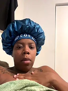 cumformedada online show from November 15, 2025, 7:38 am