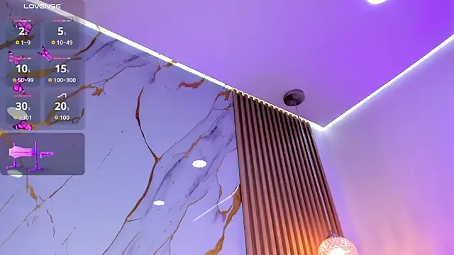 alissaowens  online show from December 22, 2025, 11:51 am