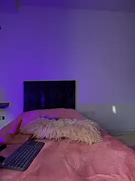 Sasha-Bloom online show from May 26, 2026, 6:37 pm