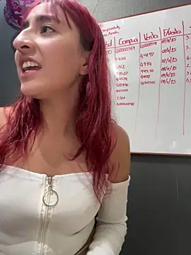 Snapshot of JuliethaDemon_ chatting on November 12, 2025, 1:00 pm JuliethaDemon online show from November 12, 2025, 1:00 pm