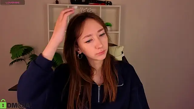 Miche1le Allenne online show from April 19, 2026, 1:05 am