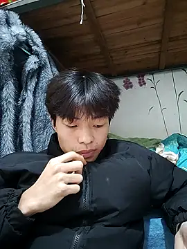 junjun1189 online show from November 18, 2025, 3:45 am