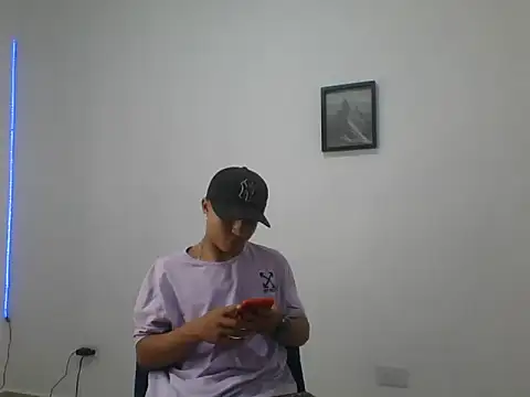 yissus 20  online show from April 9, 2026, 8:58 pm