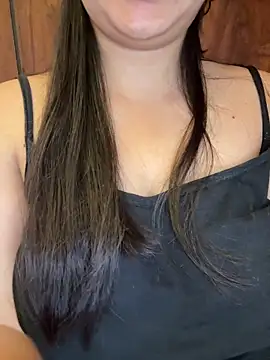 annanya01 online show from May 16, 2026, 3:47 am