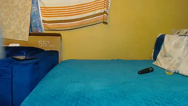 CandyMayaxx2 online show from December 4, 2025, 5:21 pm