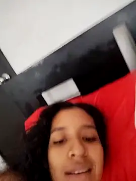 Snapshot of Amber-Sweett chatting on October 25, 2025, 12:02 pm Amber-Sweett online show from October 25, 2025, 12:02 pm