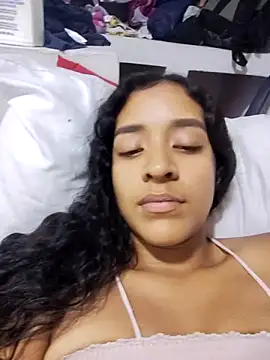 Snapshot of Amber-Sweett chatting on November 6, 2025, 2:56 am Amber-Sweett online show from November 6, 2025, 2:56 am