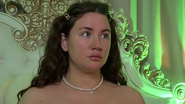 MeganStrain online show from January 13, 2026, 3:23 am