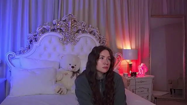 Snapshot of MeganStrain chatting on February 11, 2026, 3:00 am MeganStrain online show from February 11, 2026, 3:00 am