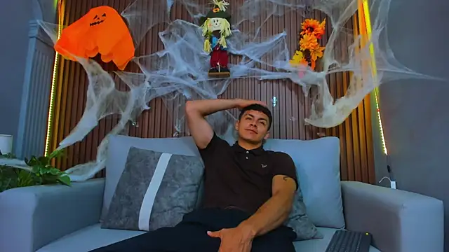 Leo santoro online show from October 30, 2025, 1:34 pm