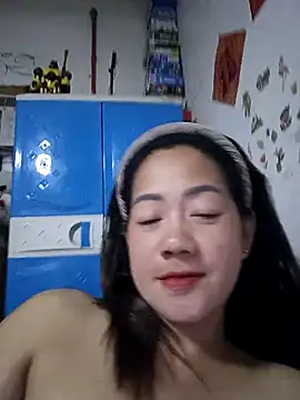 SweetASS6969 online show from April 13, 2026, 6:57 pm