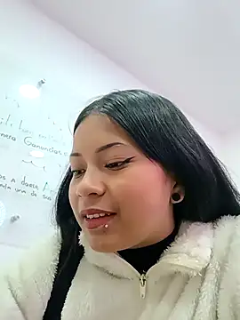 LilyCutee  online show from October 24, 2025, 6:59 pm
