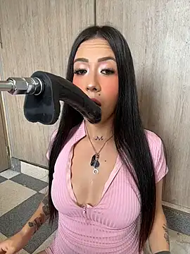 ValentinaBianchi online show from May 5, 2026, 6:16 pm