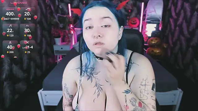 Mira Fyre online show from October 26, 2025, 8:48 pm