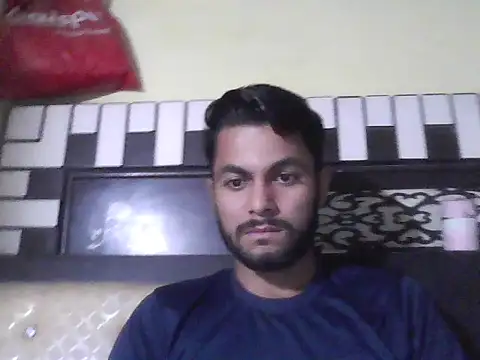 ursdreamperson online show from November 19, 2025, 6:02 am