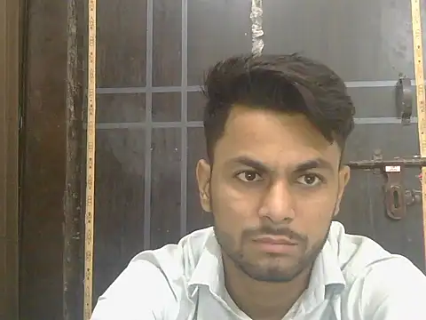 ursdreamperson online show from May 29, 2026, 1:03 am