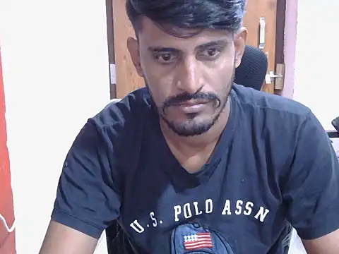 krishjaat43 online show from November 11, 2025, 6:13 am