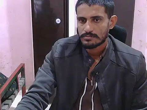 krishjaat43 online show from January 7, 2026, 8:44 pm