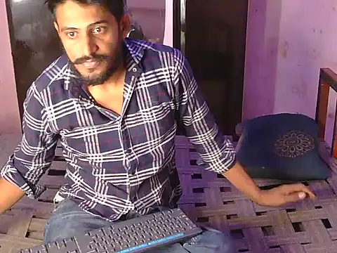 krishjaat43 online show from June 1, 2026, 6:37 am