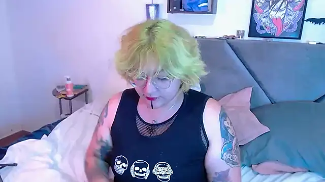 Snapshot of XxGreenGoodxX chatting on February 2, 2026, 6:50 pm XxGreenGoodxX online show from February 2, 2026, 6:50 pm