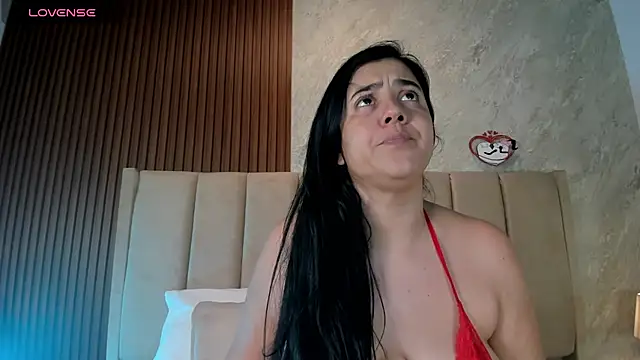  Cris Spicy  online show from November 27, 2025, 7:38 pm