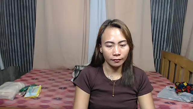 joanpetite online show from October 12, 2025, 1:48 am